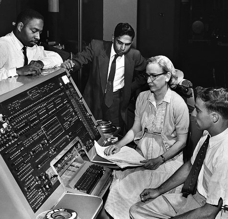 File:Grace Hopper and UNIVAC.jpg