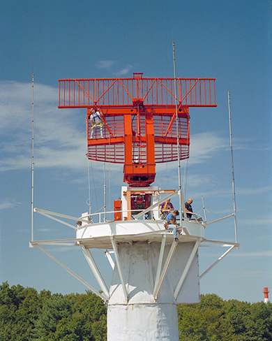 File:Production Mode S Antenna at MODSEF Sept 3 1996 RR 138836.jpg